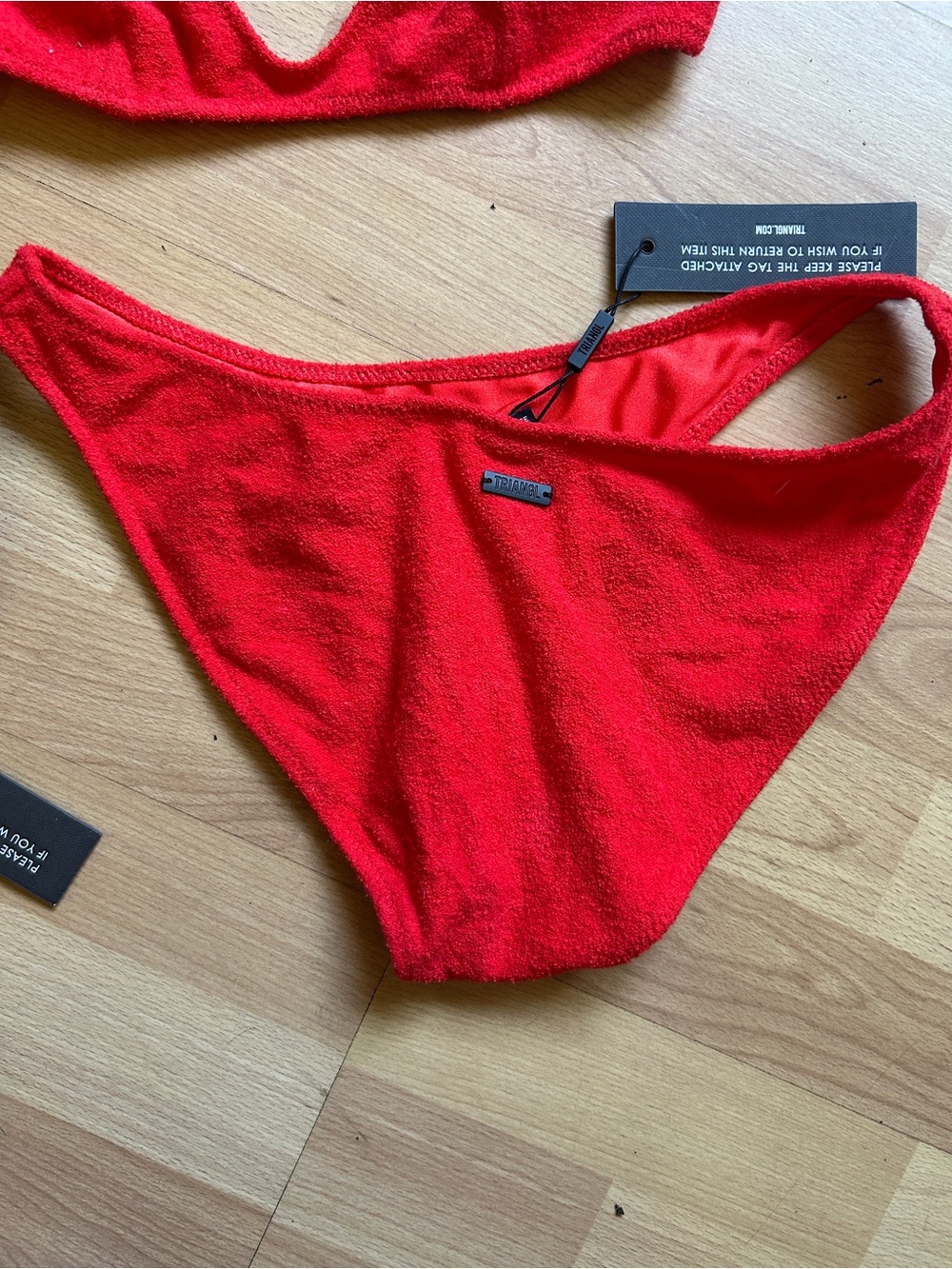 NWT TRIANGL terry Red Bikini Set Bralette Top with Bottom - Picture 4 of 4